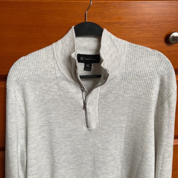 Mens sweater bundle! - Picture 4 of 12